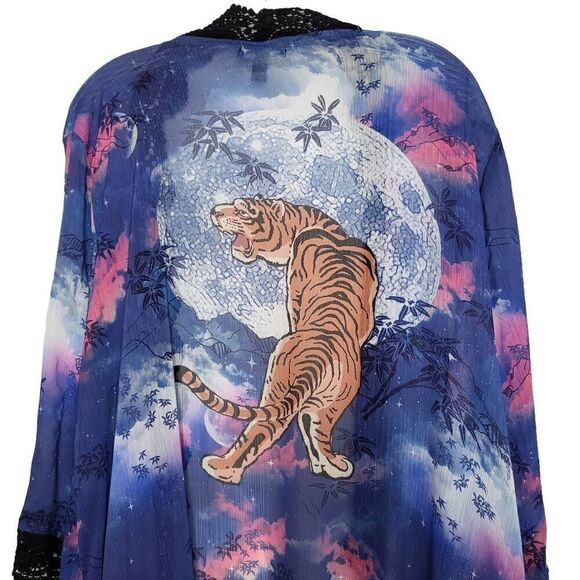 Torrid Tiger Print Crochet Trim Chiffon Kimono Celestial Sky Size 1X - Picture 8 of 10